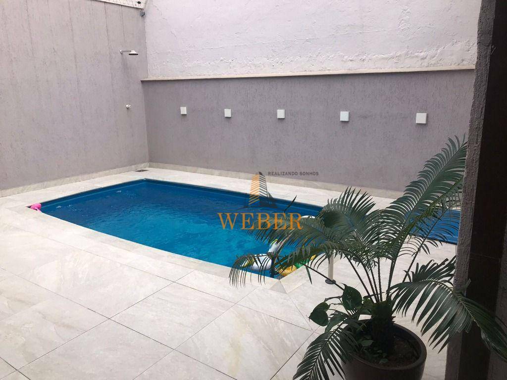 Sobrado à venda com 4 quartos, 250m² - Foto 2