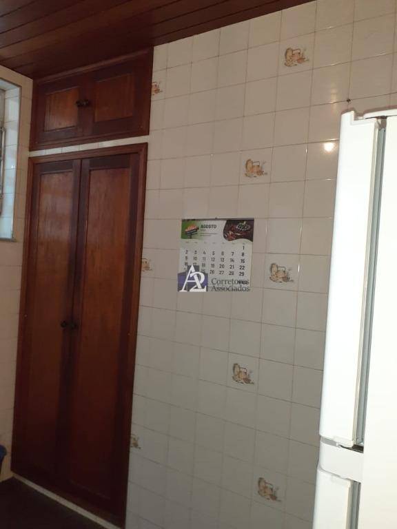 Casa à venda com 2 quartos, 120m² - Foto 8