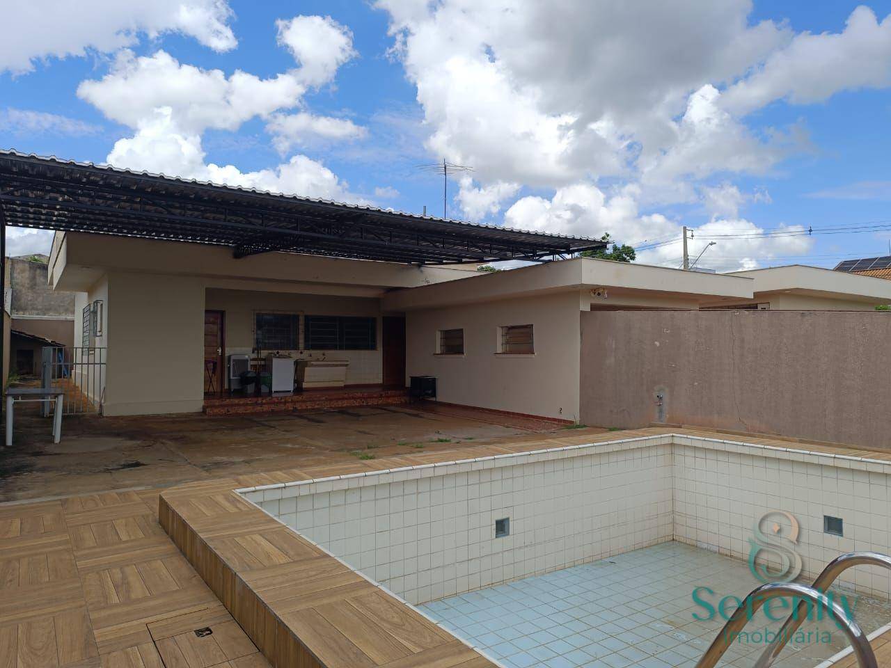 Casa para alugar com 8 quartos, 500m² - Foto 32