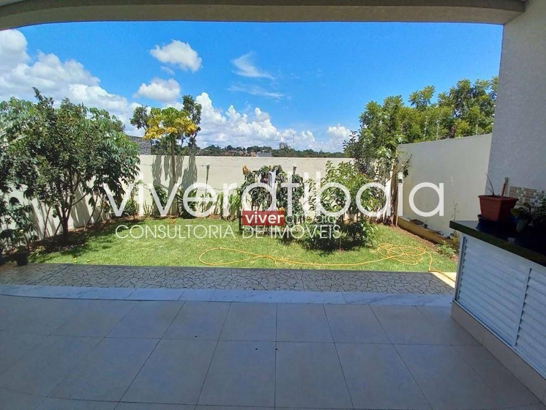 Casa à venda com 3 quartos, 240m² - Foto 9