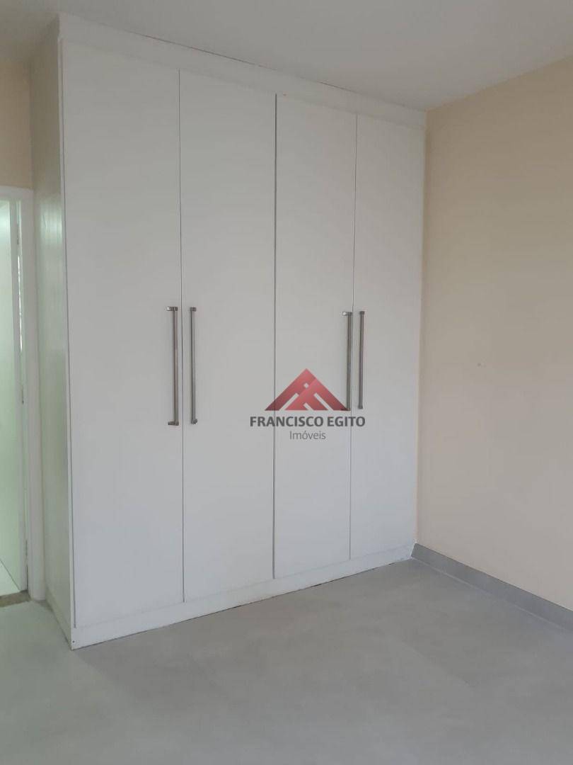 Apartamento à venda com 3 quartos, 130m² - Foto 4