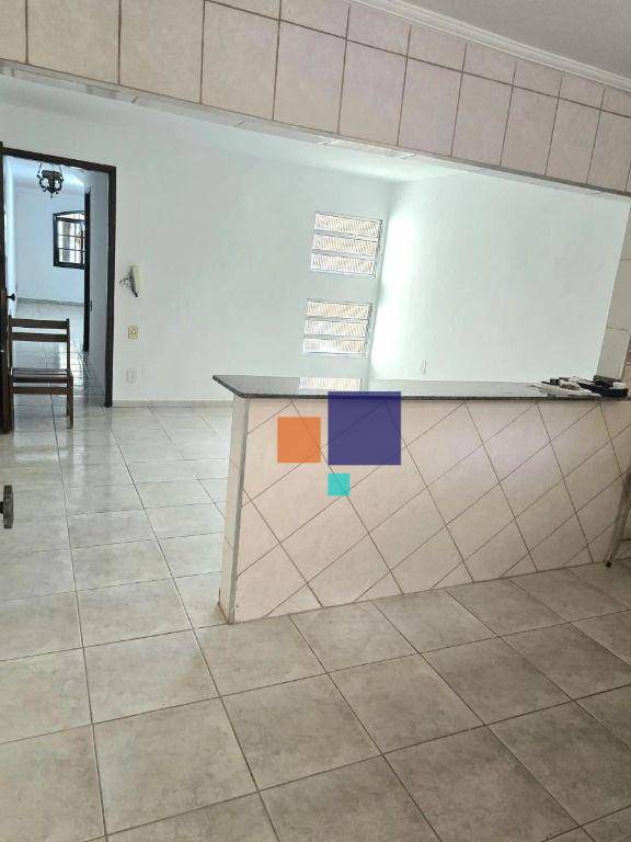 Sobrado à venda com 3 quartos, 215m² - Foto 9