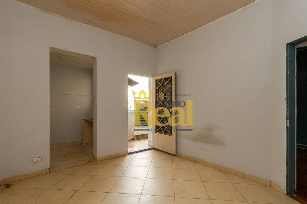 Casa para alugar com 3 quartos, 400m² - Foto 28