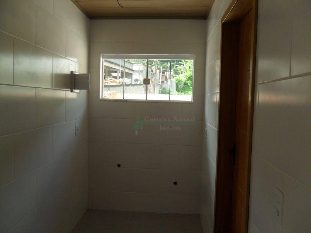 Casa à venda com 2 quartos, 64m² - Foto 23