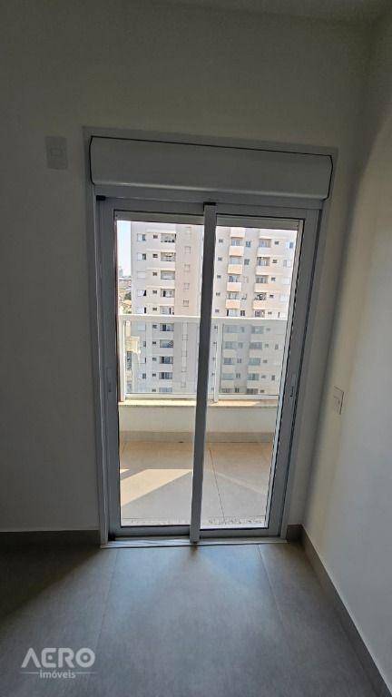 Apartamento para alugar com 3 quartos, 106m² - Foto 25