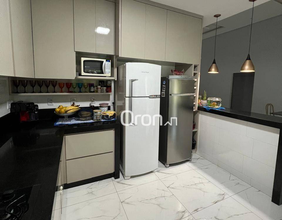 Casa de Condomínio à venda com 4 quartos, 301m² - Foto 6