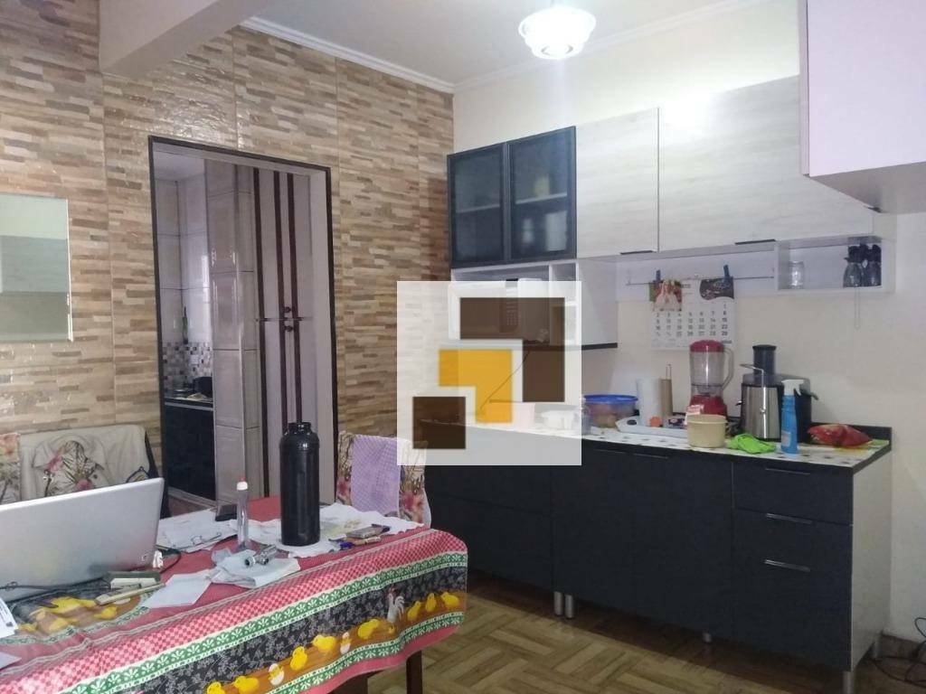 Sobrado à venda e aluguel com 3 quartos, 180m² - Foto 18