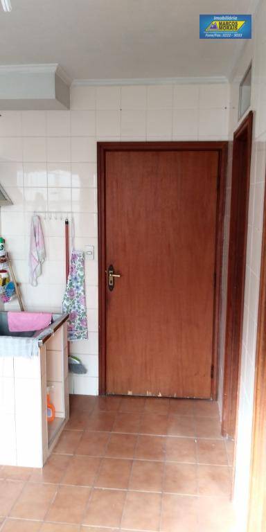 Apartamento à venda com 3 quartos, 180m² - Foto 26