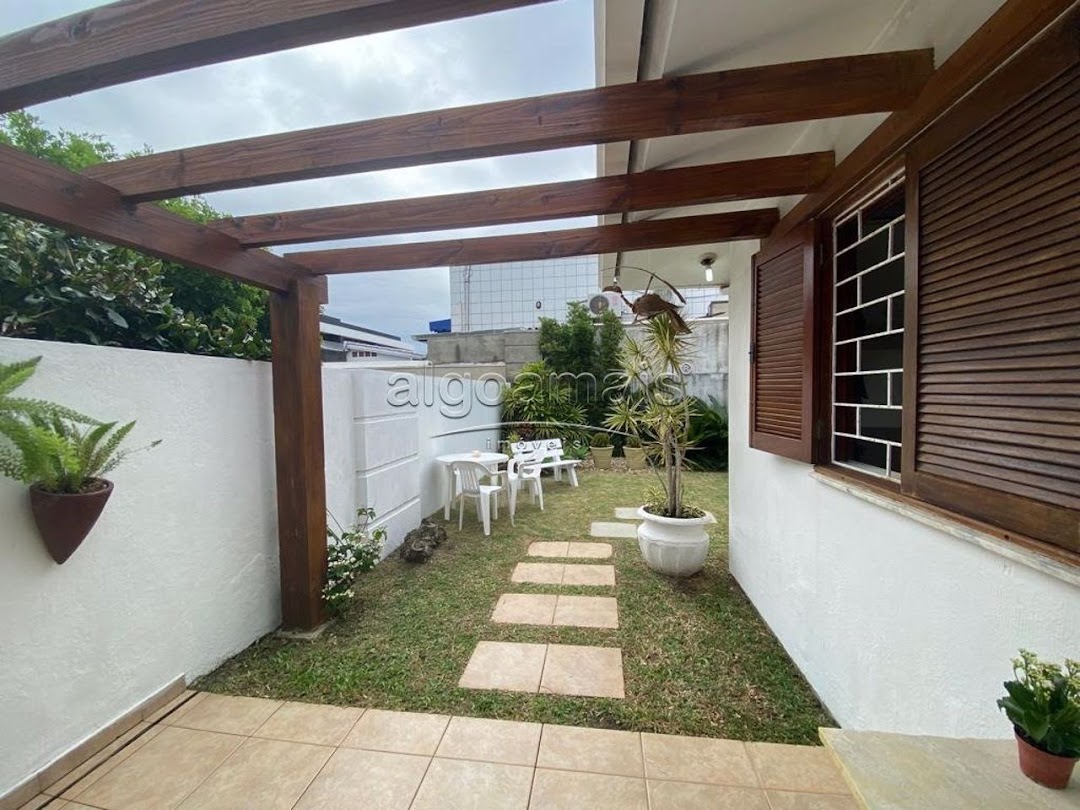 Casa à venda com 3 quartos, 250m² - Foto 6