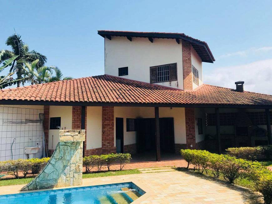 Casa à venda com 4 quartos, 300m² - Foto 1