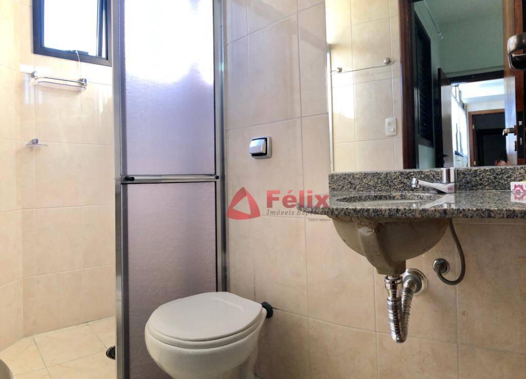 Apartamento à venda com 3 quartos, 140m² - Foto 11