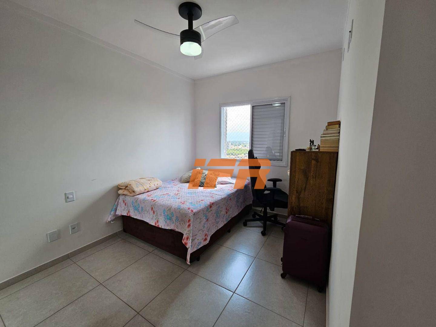 Apartamento à venda com 2 quartos, 72m² - Foto 9