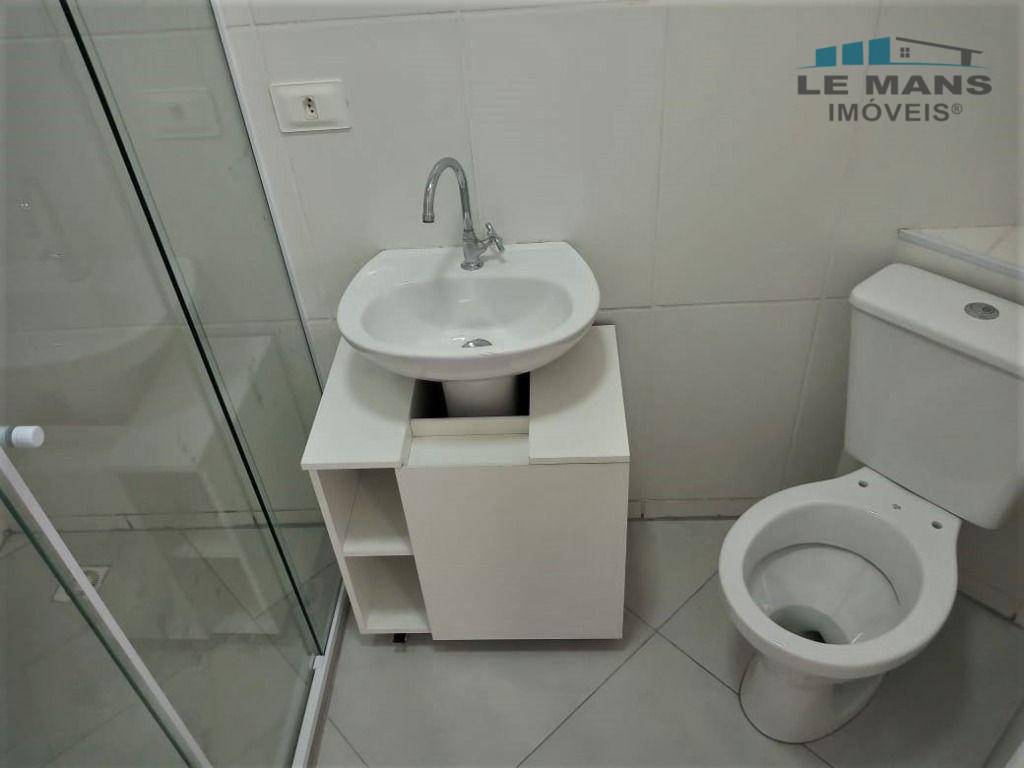 Apartamento à venda com 2 quartos, 66m² - Foto 17