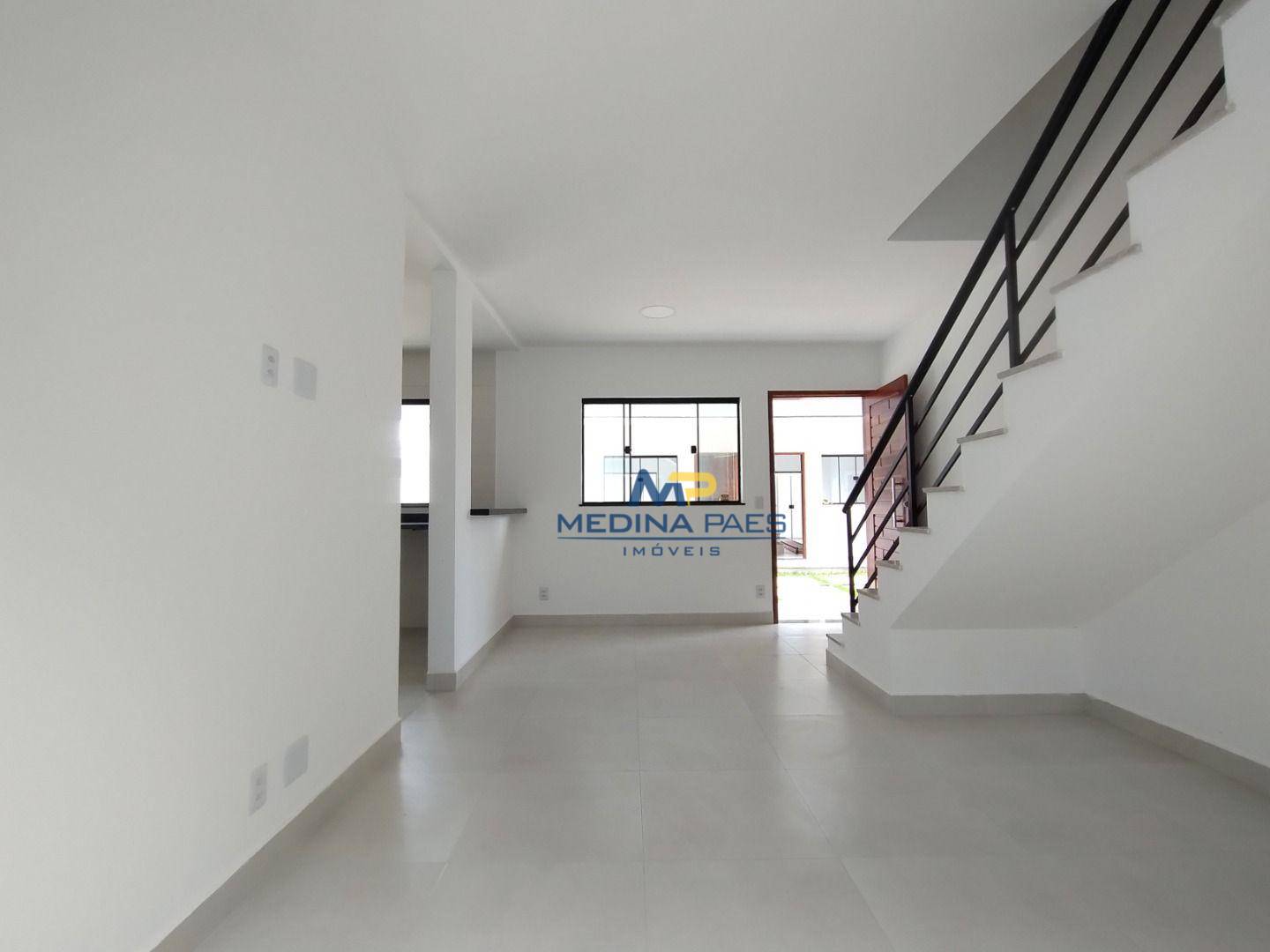 Casa à venda com 2 quartos, 48m² - Foto 4