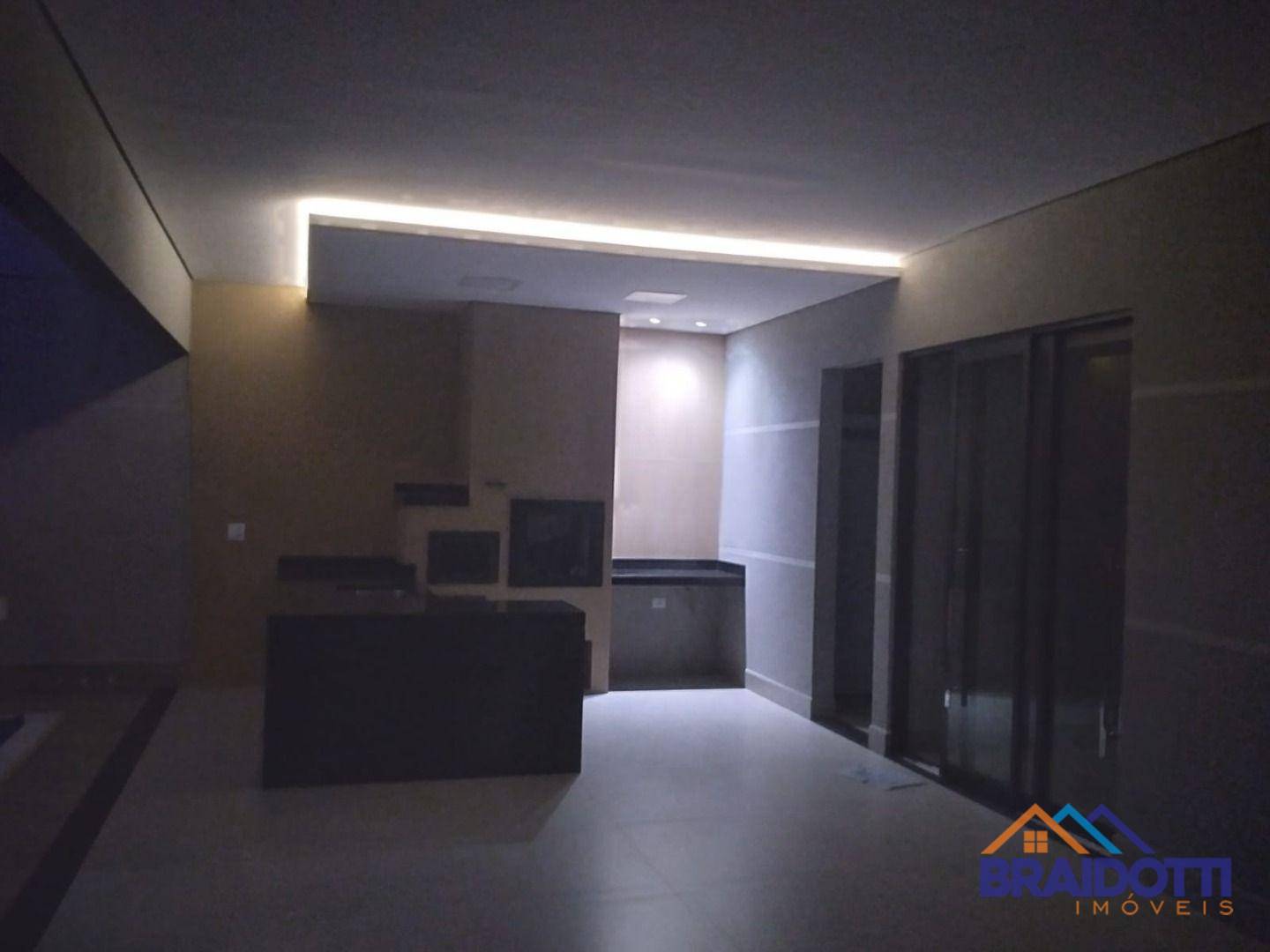 Casa à venda com 3 quartos, 212m² - Foto 23