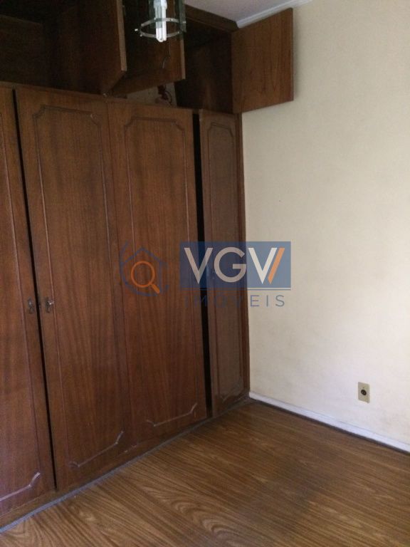 Apartamento à venda com 2 quartos, 60m² - Foto 2