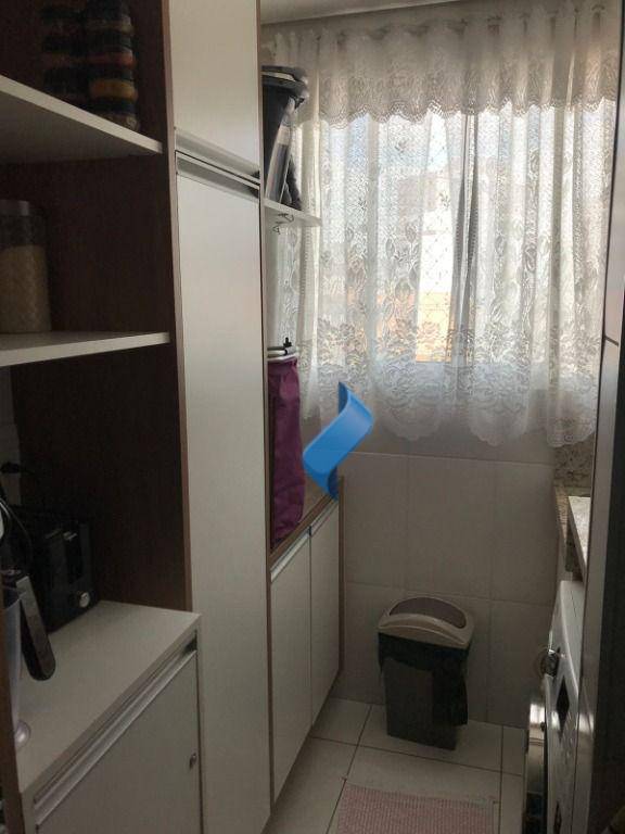 Apartamento à venda com 2 quartos, 70m² - Foto 7