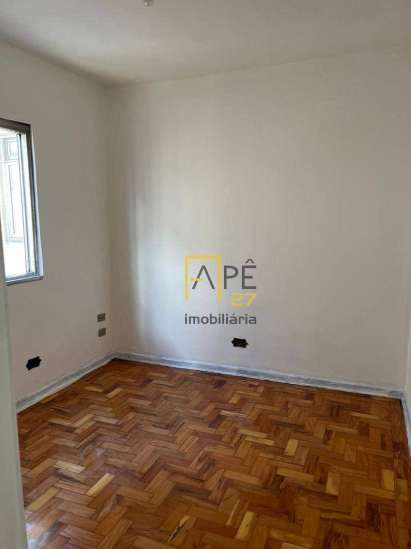 Apartamento para alugar com 2 quartos, 64m² - Foto 11