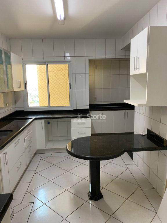 Apartamento à venda com 4 quartos, 135m² - Foto 8