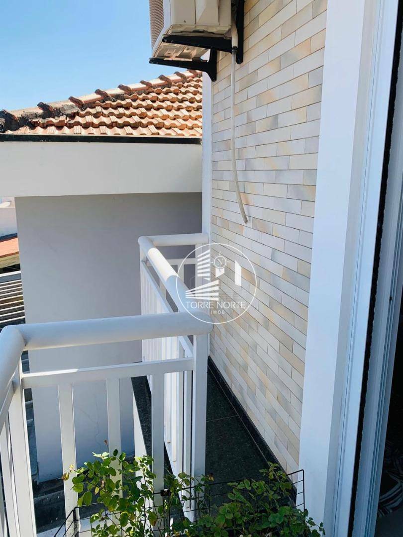 Sobrado à venda com 3 quartos, 200m² - Foto 14