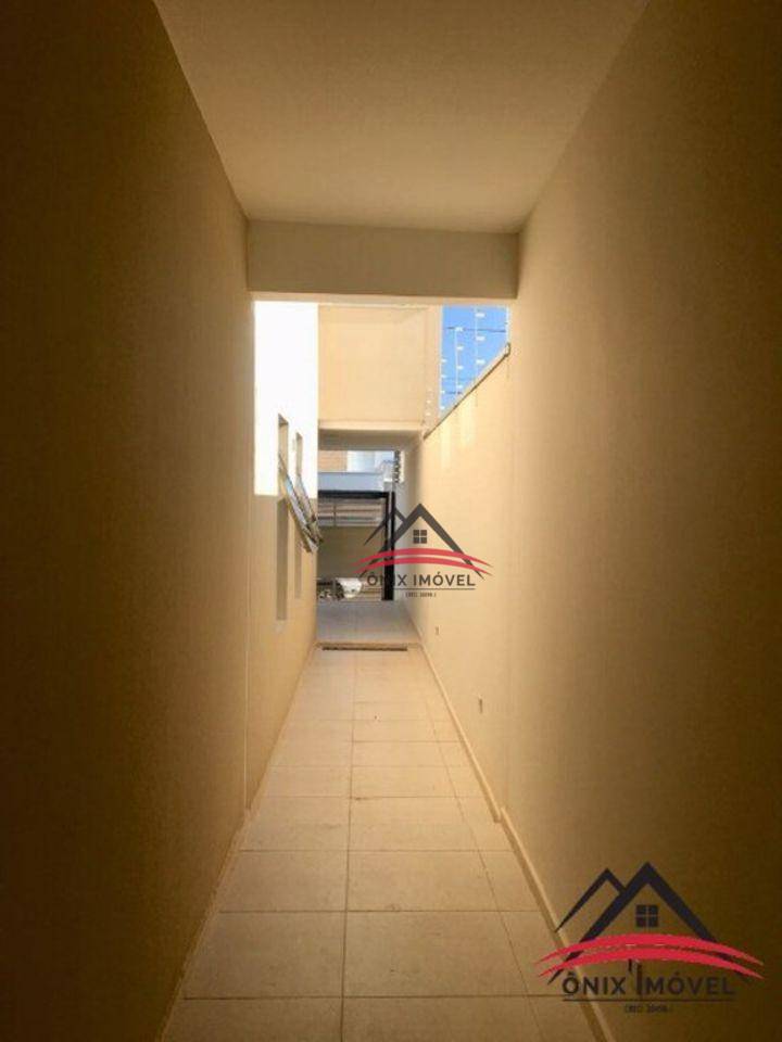 Casa à venda com 3 quartos, 314m² - Foto 5