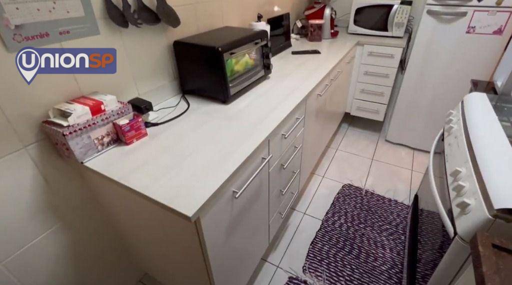 Apartamento à venda com 2 quartos, 76m² - Foto 10