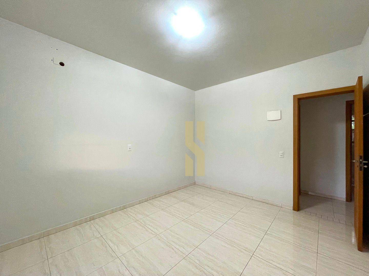 Casa à venda com 3 quartos, 126m² - Foto 12