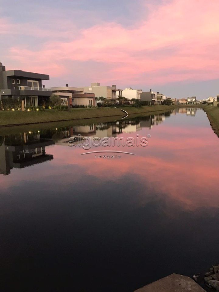 Casa de Condomínio à venda com 5 quartos, 300m² - Foto 23