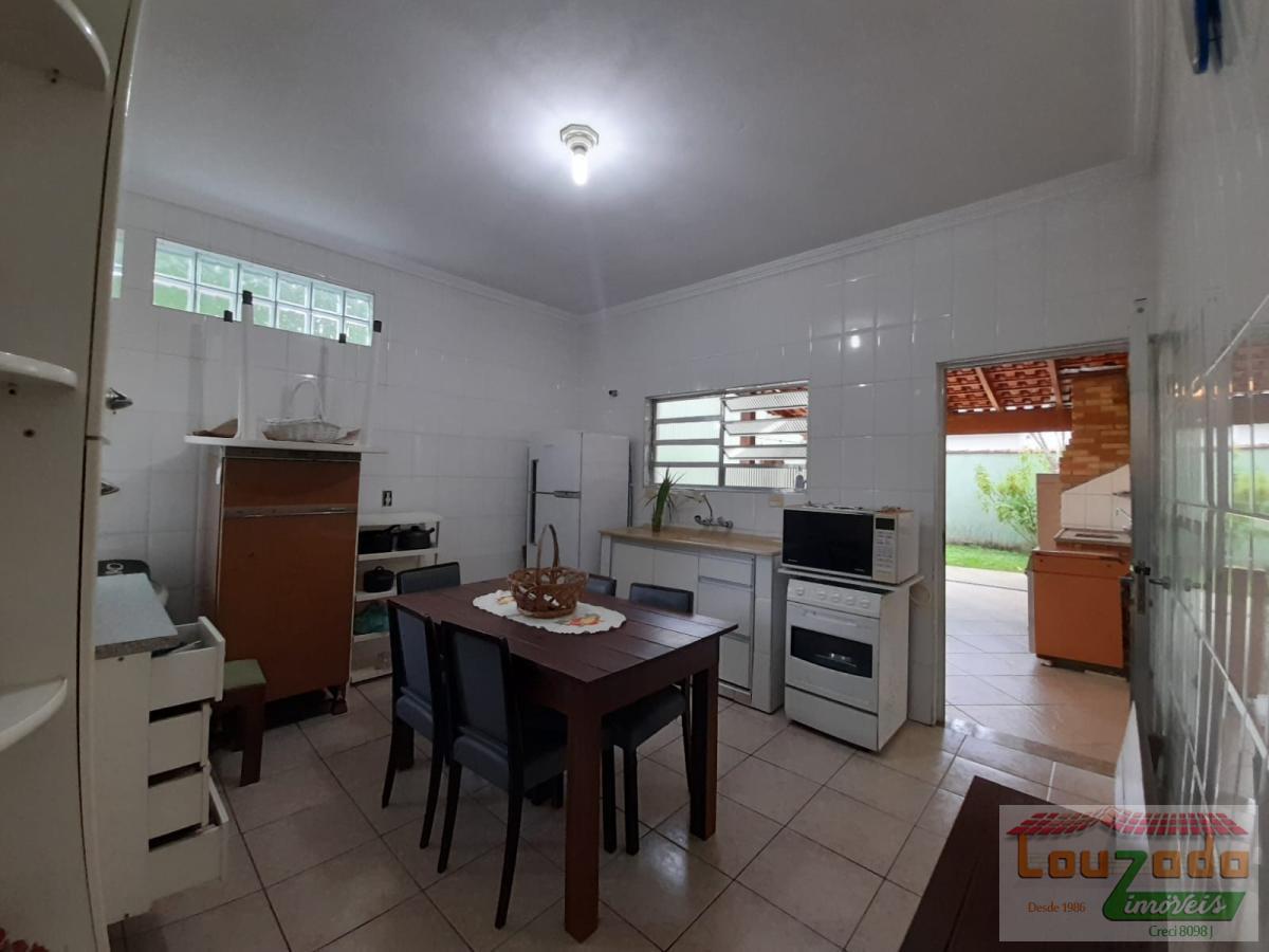 Sobrado à venda com 3 quartos, 180m² - Foto 4