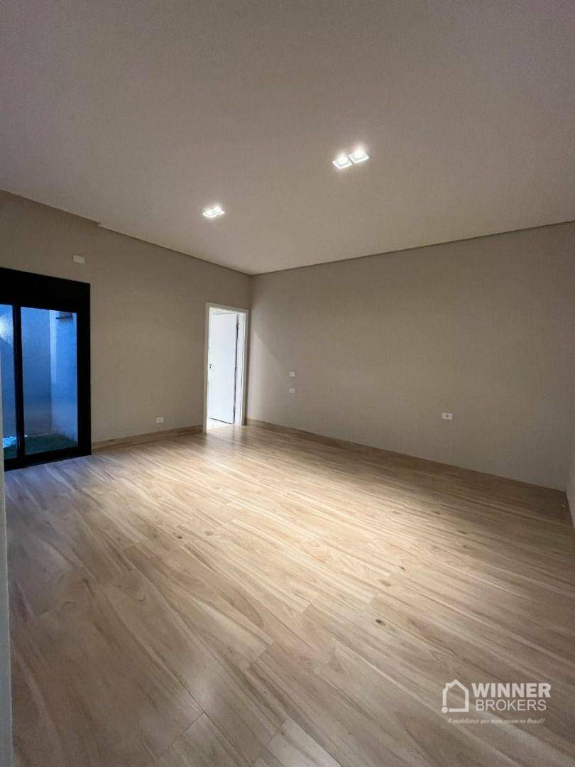 Casa à venda com 3 quartos, 209m² - Foto 10