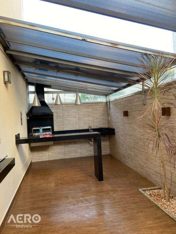 Apartamento à venda com 2 quartos, 70m² - Foto 29