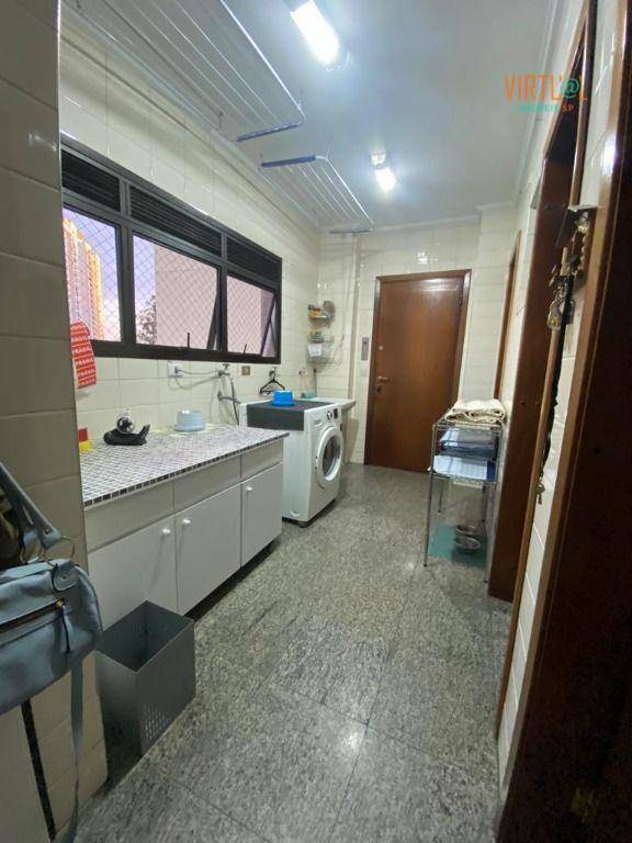 Apartamento à venda com 4 quartos, 228m² - Foto 62