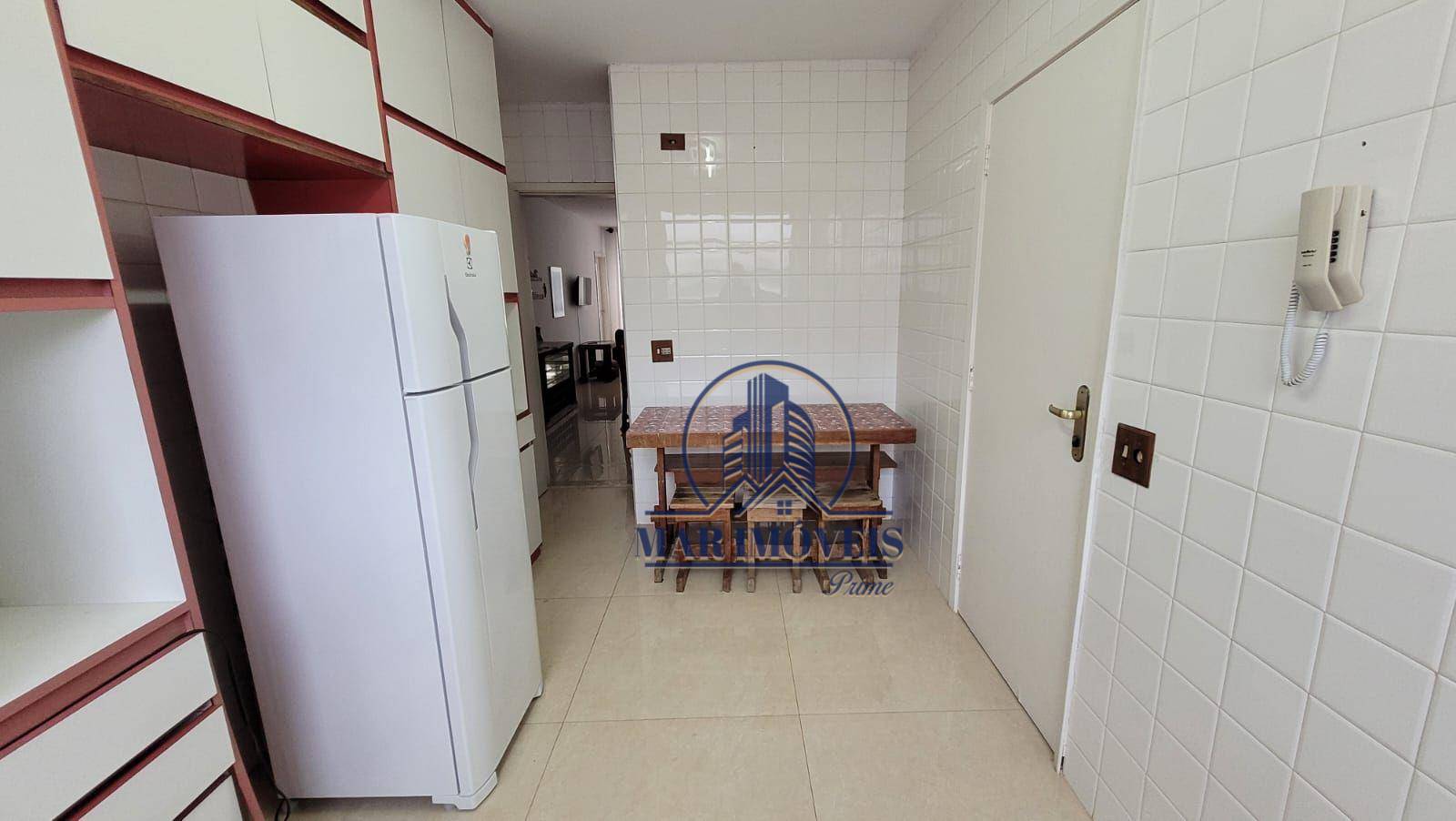 Apartamento à venda com 3 quartos, 140m² - Foto 14