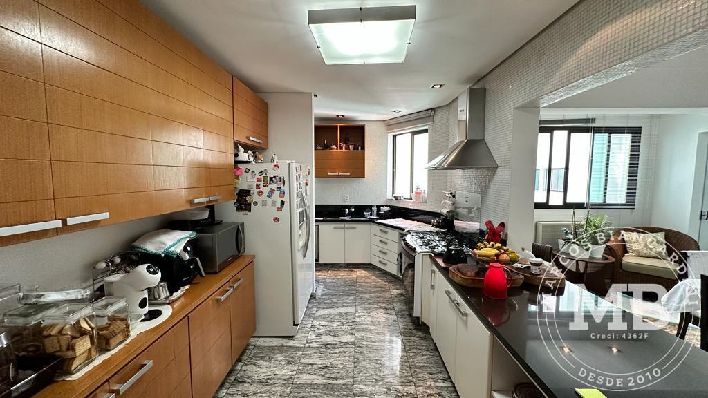 Apartamento à venda com 4 quartos, 257m² - Foto 21