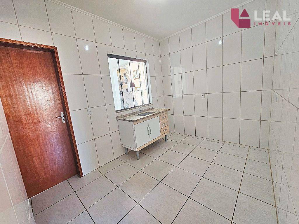 Apartamento para alugar com 2 quartos, 50m² - Foto 6