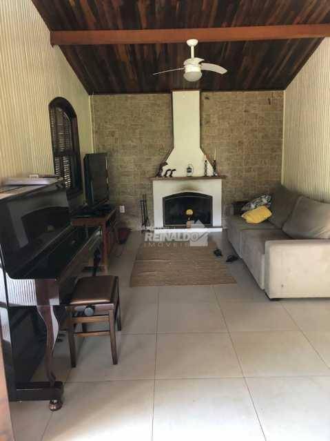 Casa de Condomínio à venda com 4 quartos, 350m² - Foto 15