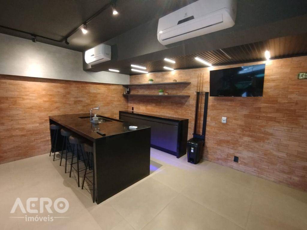 Apartamento para alugar com 2 quartos, 86m² - Foto 13