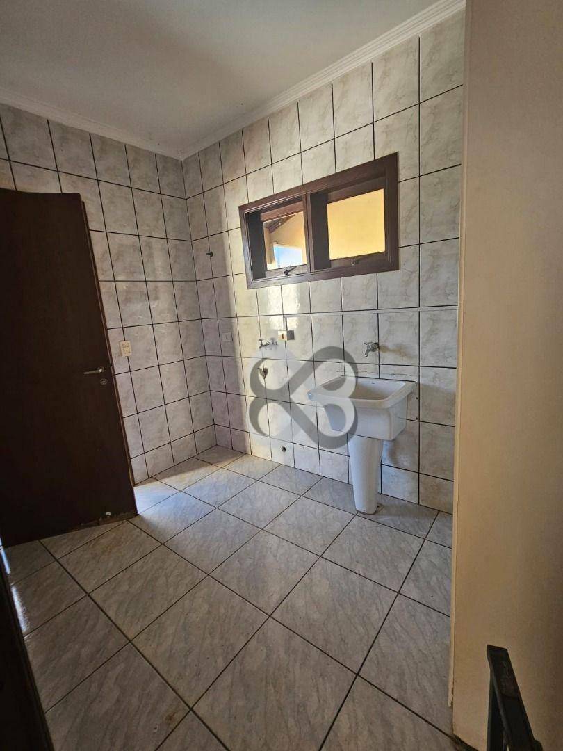 Casa de Condomínio à venda e aluguel com 4 quartos, 220m² - Foto 26