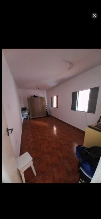 Casa à venda com 2 quartos, 100m² - Foto 4