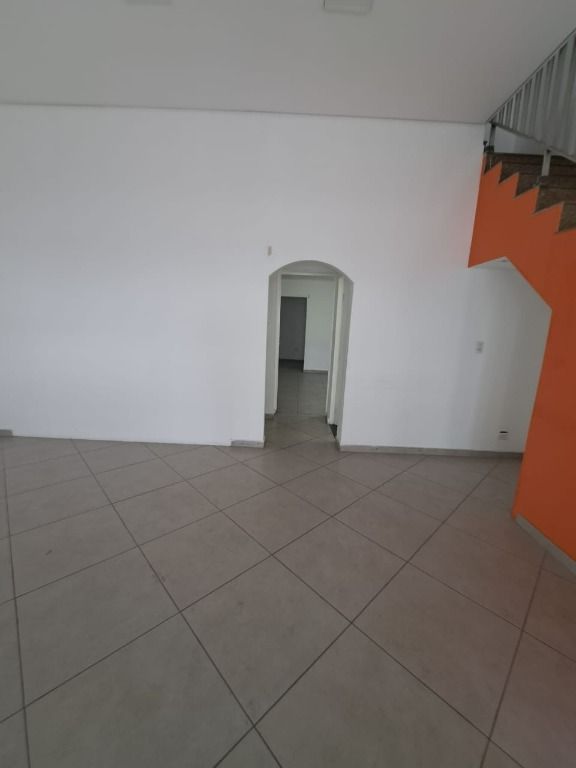 Sobrado para alugar, 300m² - Foto 3