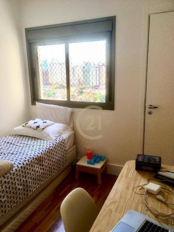 Apartamento à venda com 3 quartos, 173m² - Foto 9