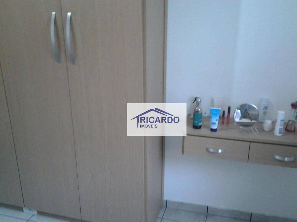 Apartamento à venda com 3 quartos, 127m² - Foto 4