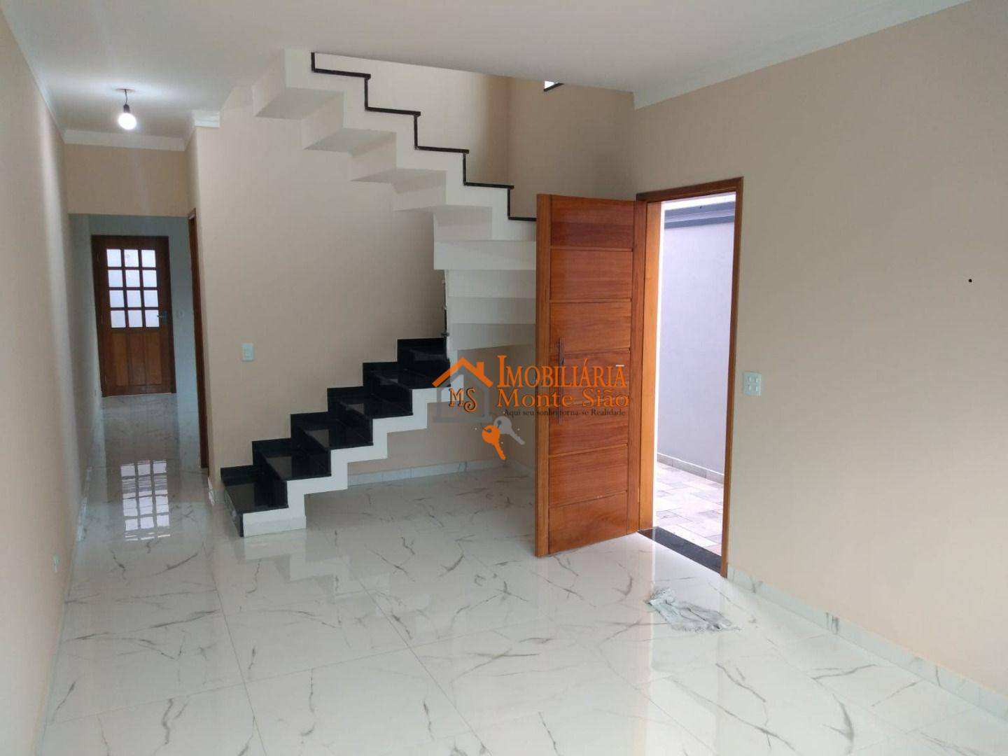 Sobrado à venda com 3 quartos, 110m² - Foto 2