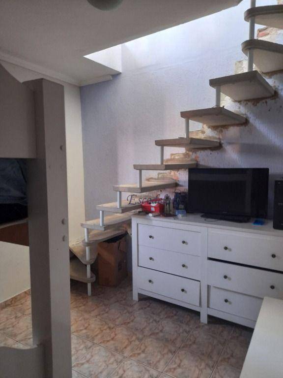 Casa à venda com 2 quartos, 50m² - Foto 8