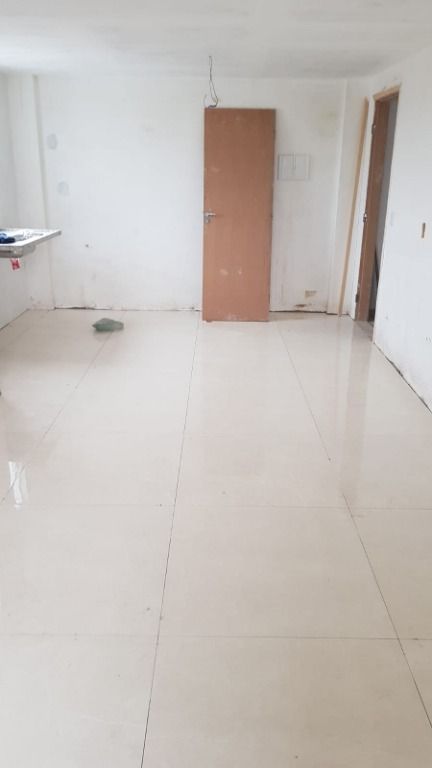 Apartamento à venda com 2 quartos, 42m² - Foto 14