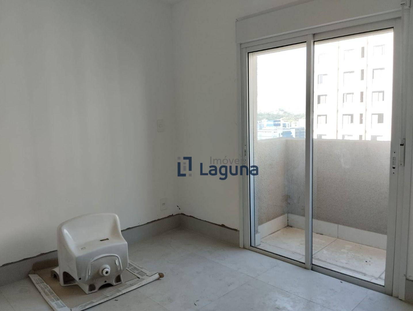 Apartamento para alugar com 2 quartos, 64m² - Foto 8