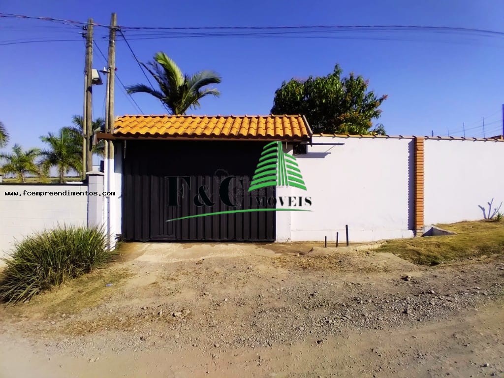 Chácara para alugar com 3 quartos, 1300m² - Foto 1