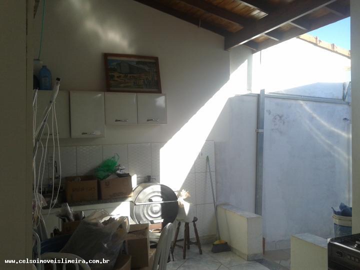 Casa à venda com 3 quartos, 250m² - Foto 12