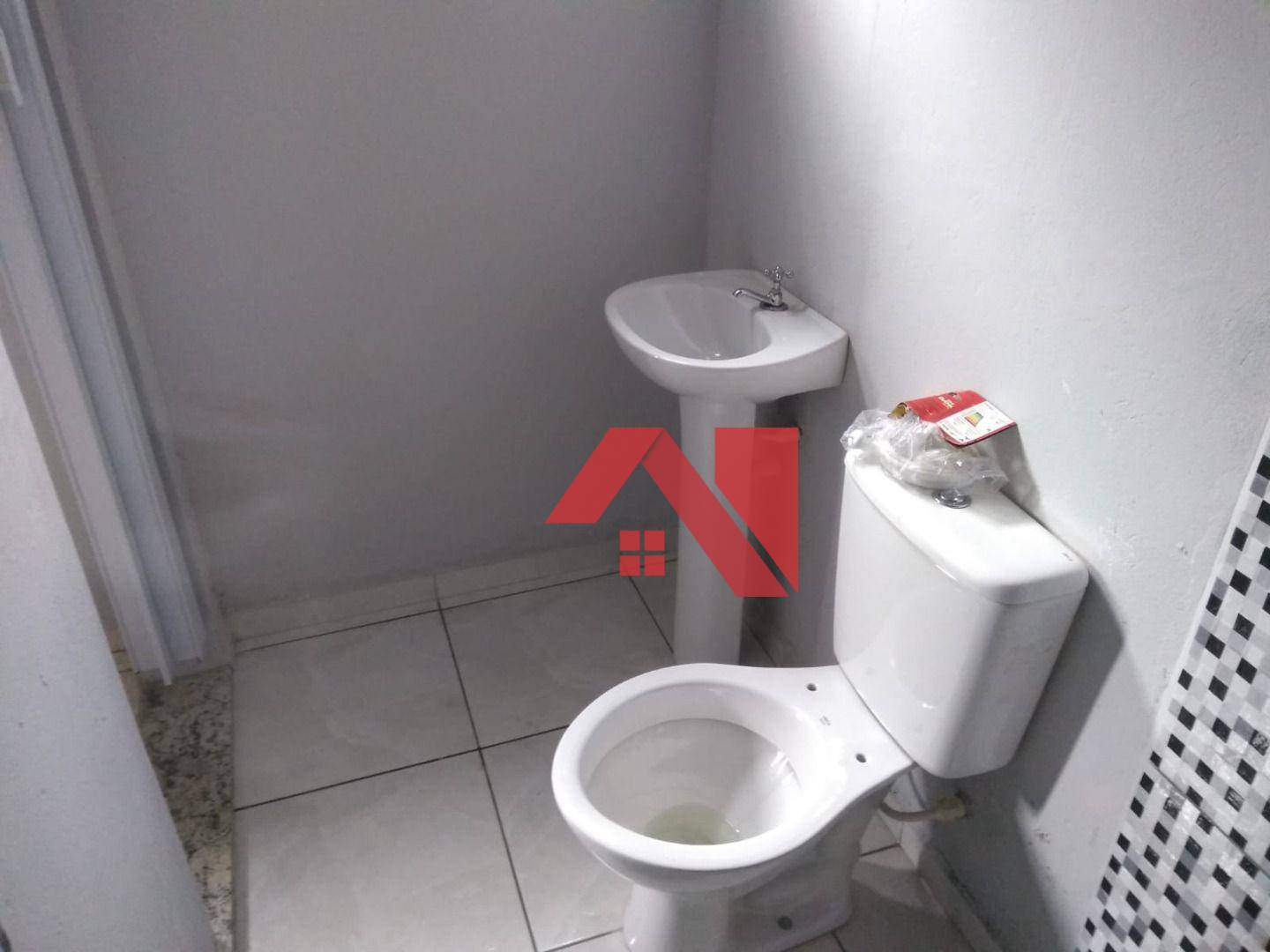 Casa à venda com 2 quartos, 80m² - Foto 11