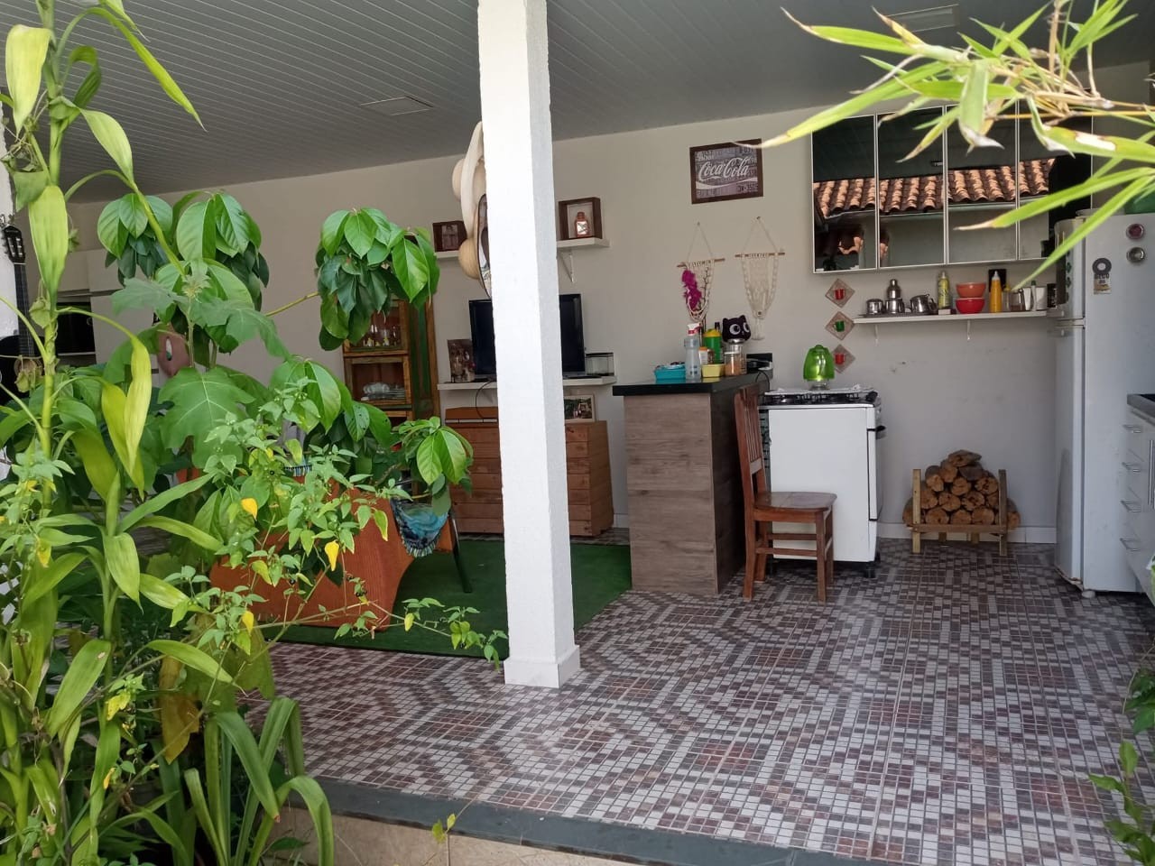 Casa à venda com 3 quartos, 200m² - Foto 2